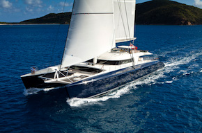 Hemisphere, plus grand catamaran du monde